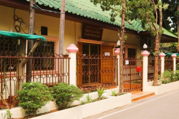 Wat Chomtong Meditation Center